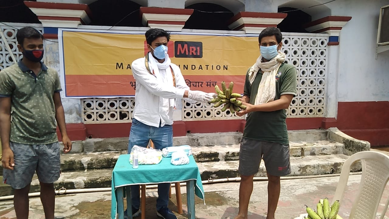 Bhandara — food distribution