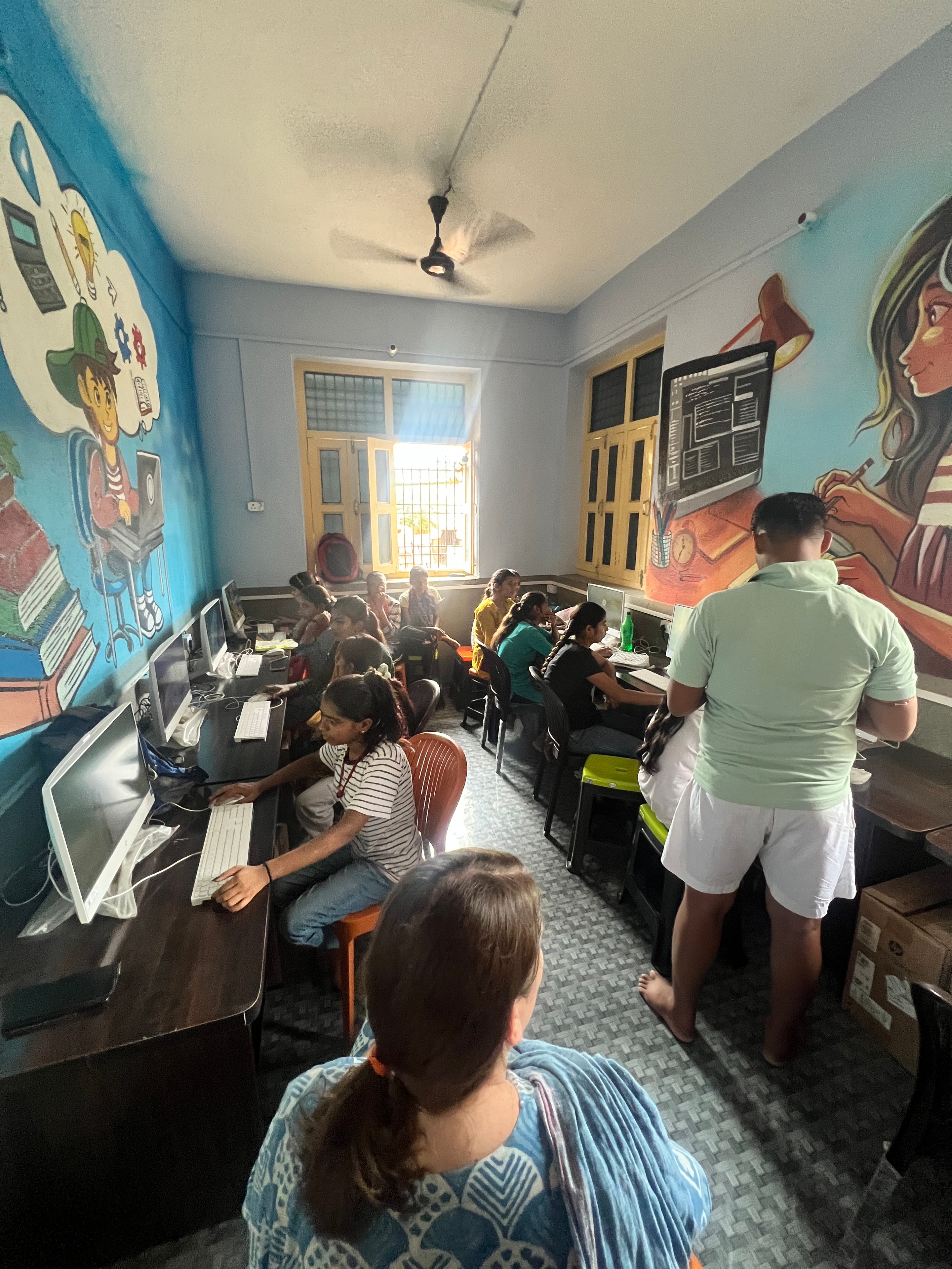 MaMri Foundation — digital education session in progress